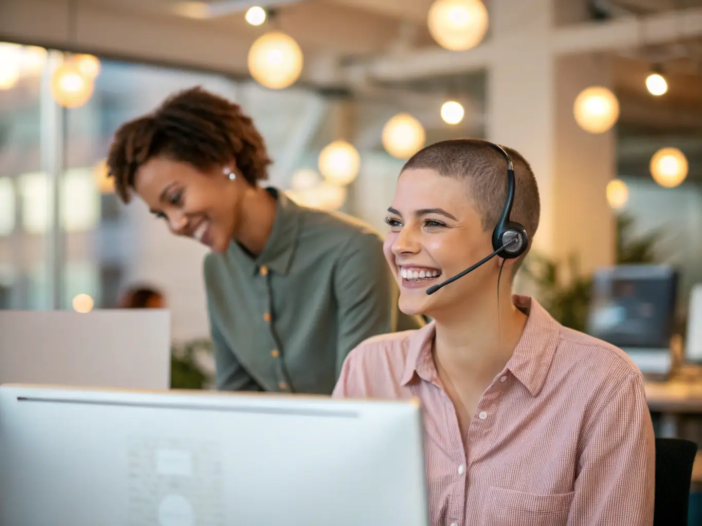 A friendly Fortexa support team member assisting a client remotely via video call. The support member is knowledgeable and helpful, providing clear guidance and solutions to the client's security concerns.